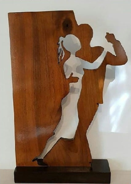 Charming Wooden Figurine Collection – Robots, Animals & Romantic Art - 11CT0014