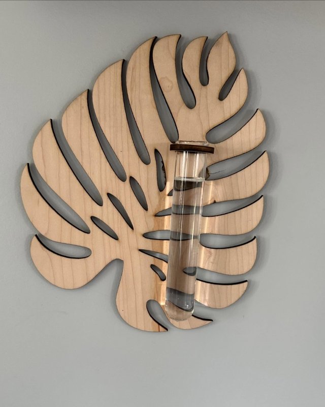 BotaniBloom Wall Vase - 21HD0009